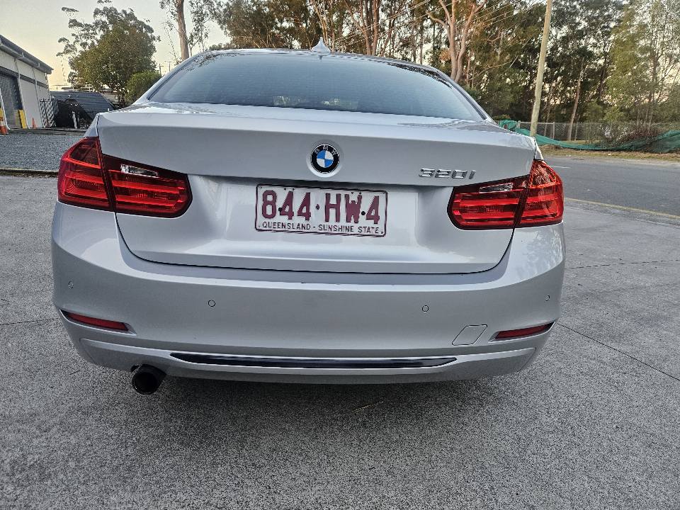 2013 BMW 320i sport f30 8.jpg